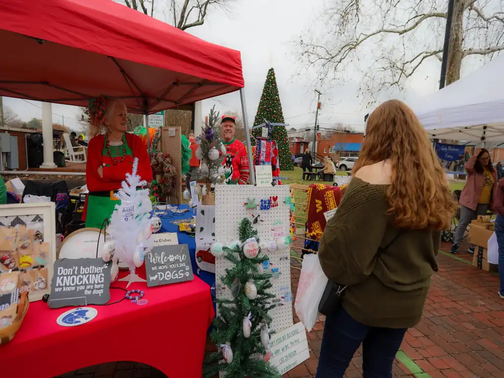 Ashland Christmas Village Market