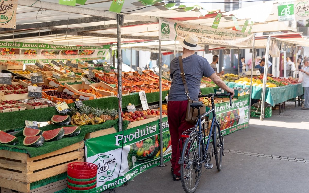 Marché Place des Fêtes, Paris