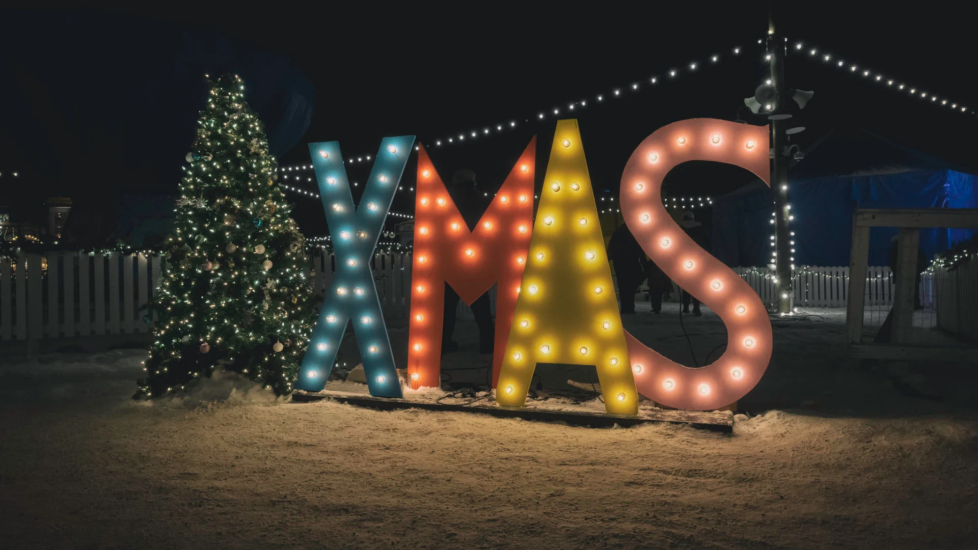 The Edmonton Downtown Holiday Market